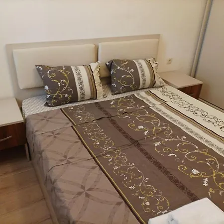 One Bedroom 5 - Restaurant Stadium