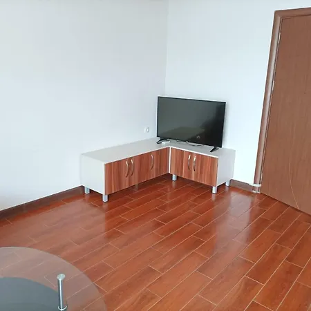 One Bedroom 5 - Restaurant Stadium