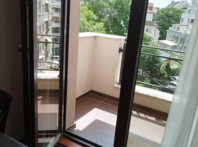 One Bedroom 5 - Restaurant Stadium Lejlighed Plovdiv