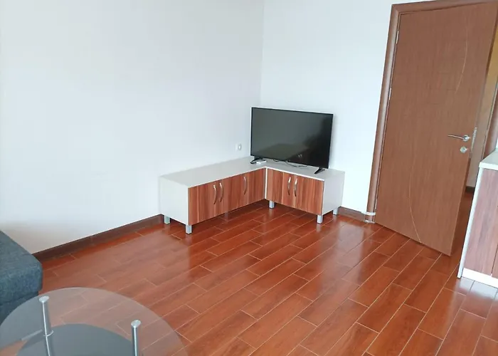 One Bedroom 5 - Restaurant Stadium